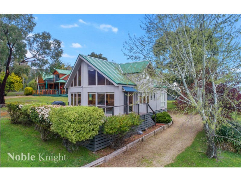 4 Telemark Court, Merrijig VIC 3723