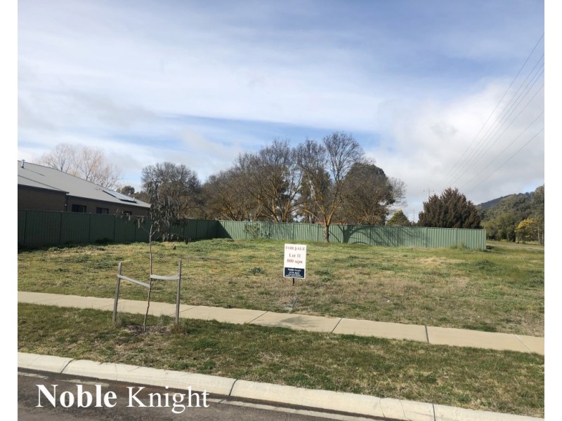 11/2 Carob Court, Mansfield VIC 3722