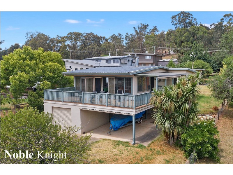 1 Mayfair Grove, Mansfield VIC 3722