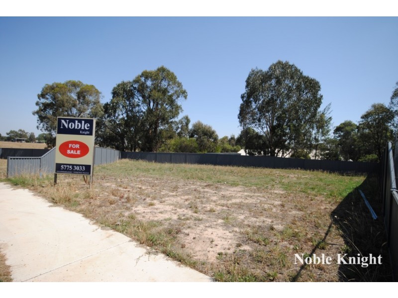 24 Peak Court, Mansfield VIC 3722