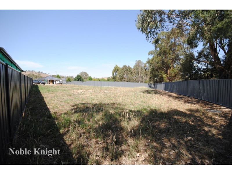 24 Peak Court, Mansfield VIC 3722