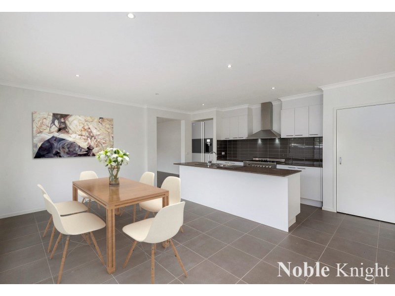 12 Peak Court, Mansfield VIC 3722