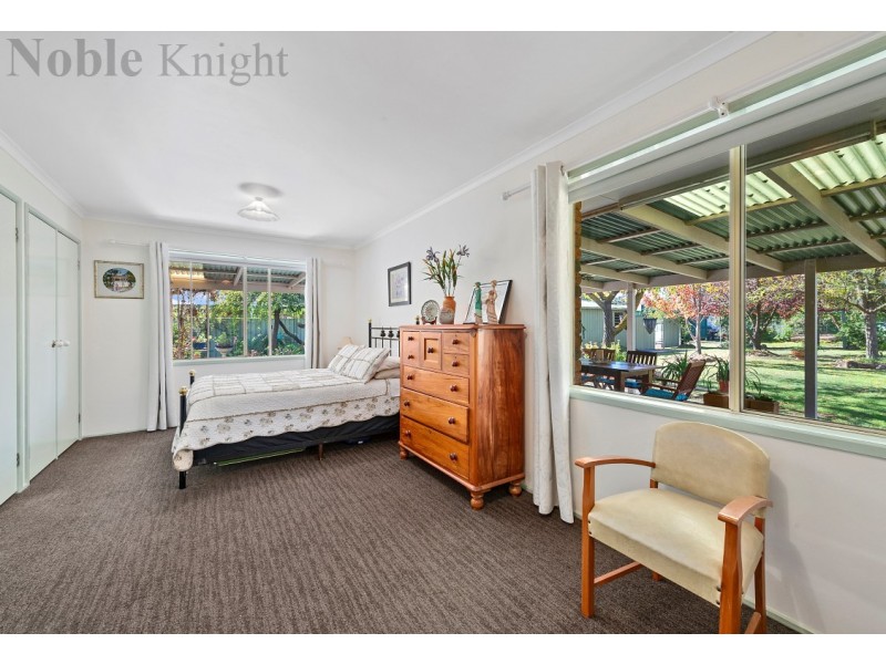 4 Highton Lane, Mansfield VIC 3722