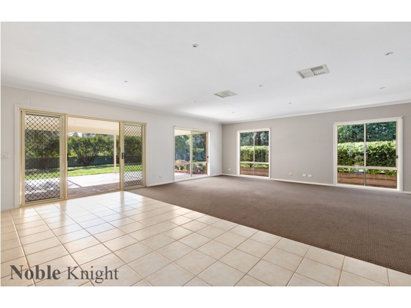 13 Cambridge Drive, Mansfield VIC 3722