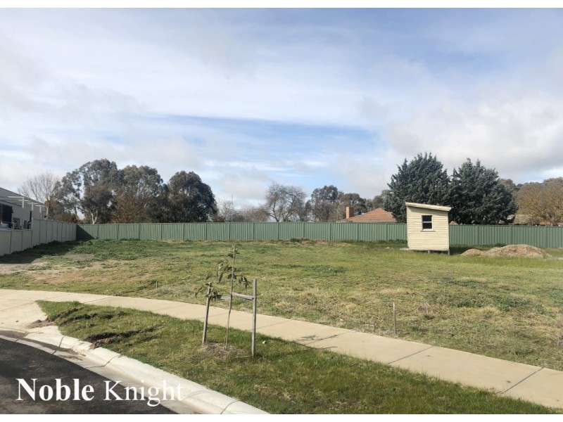 8/8 Carob Court, Mansfield VIC 3722