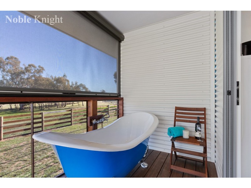 136 Ambrose Drive, Tolmie VIC 3723