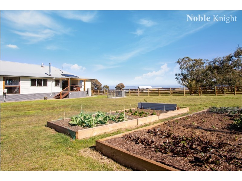 136 Ambrose Drive, Tolmie VIC 3723