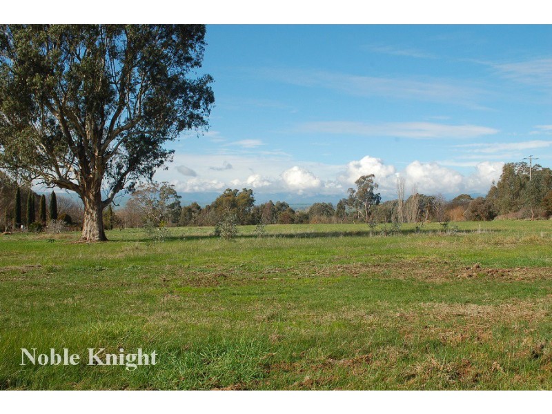 2/140 Highton Lane, Mansfield VIC 3722