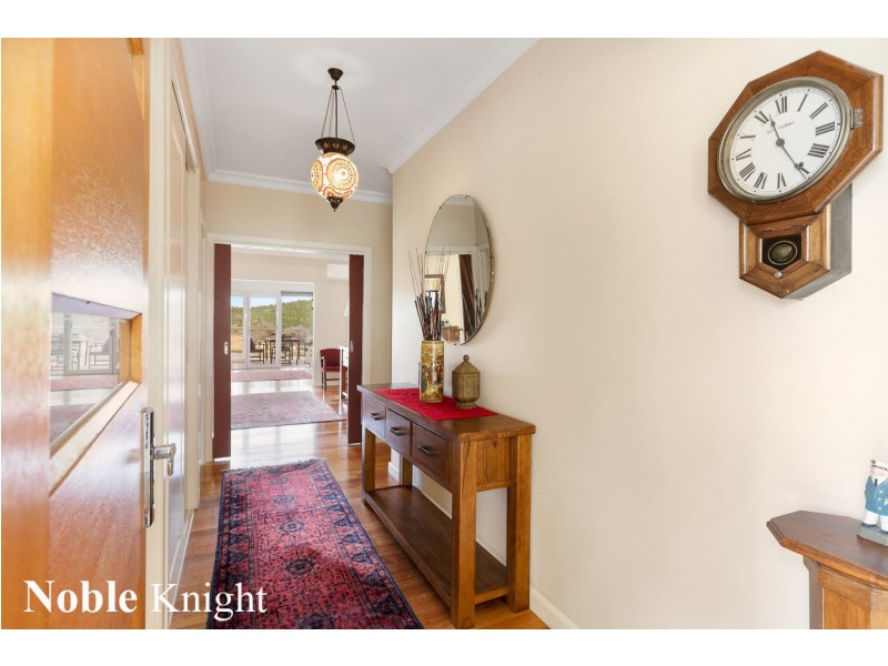 33 Bankers Rise, Mountain Bay VIC 3723