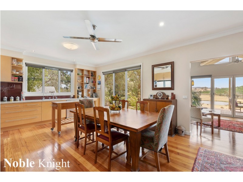 33 Bankers Rise, Mountain Bay VIC 3723