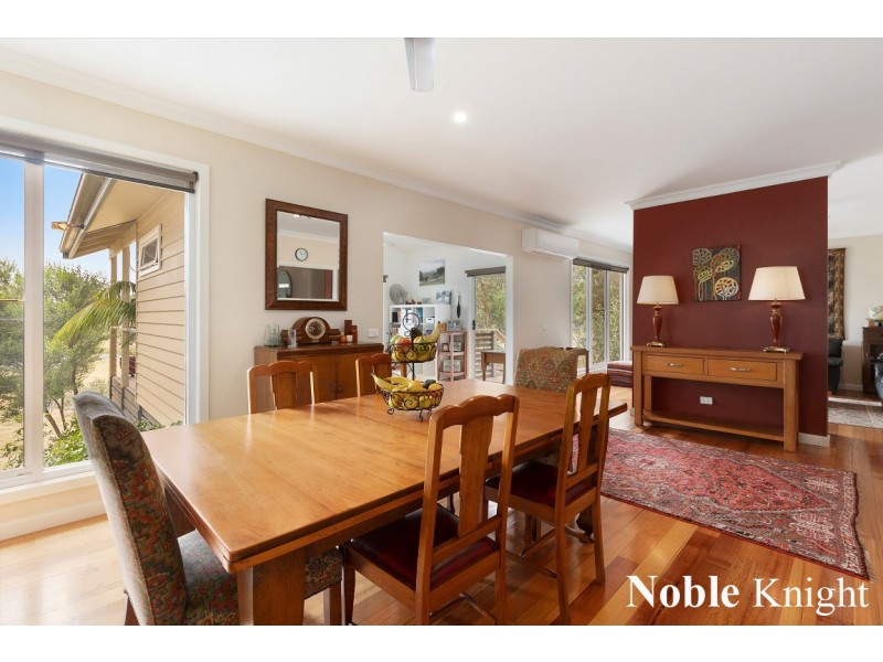 33 Bankers Rise, Mountain Bay VIC 3723