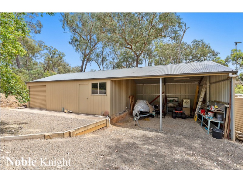 33 Bankers Rise, Mountain Bay VIC 3723