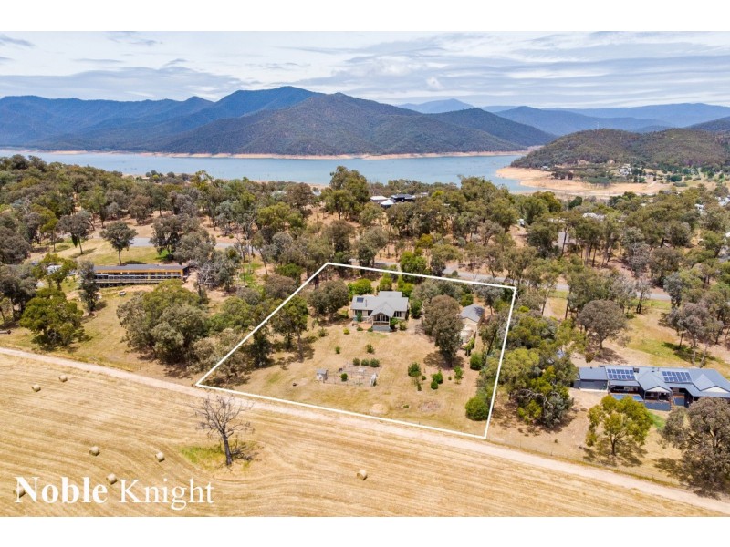 33 Bankers Rise, Mountain Bay VIC 3723