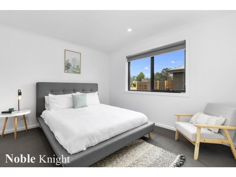 3/3  Highton Lane, Mansfield VIC 3722