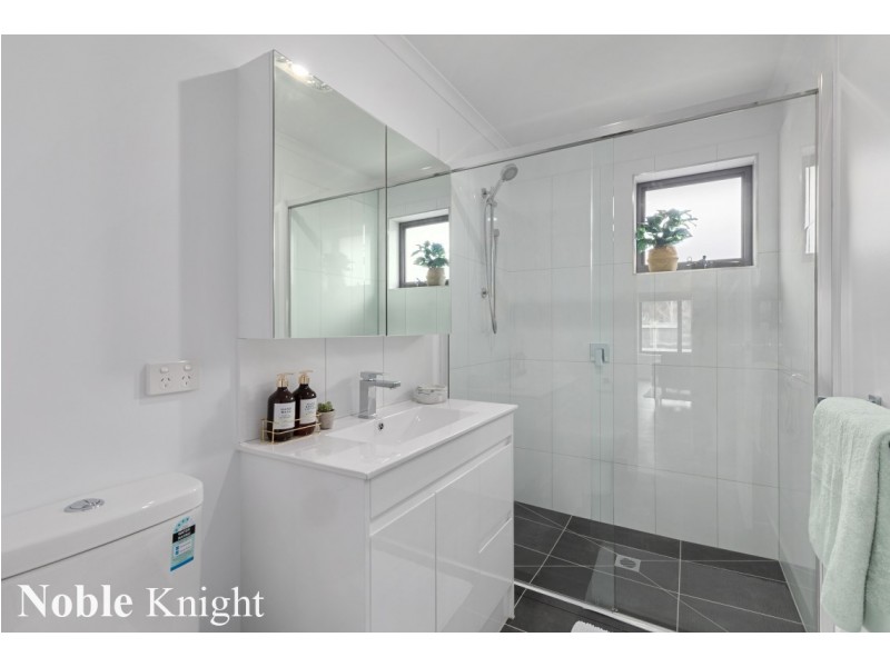 3/3  Highton Lane, Mansfield VIC 3722