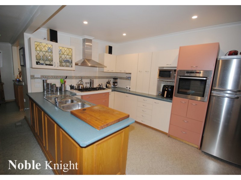 4 Howes Creek-Goughs Bay Road, Goughs Bay VIC 3723