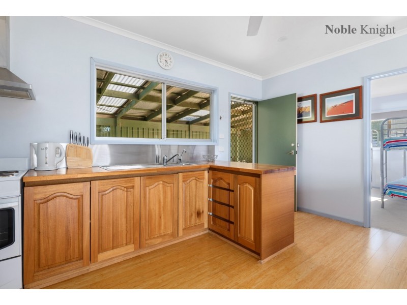 2 Catherine Street, Goughs Bay VIC 3723