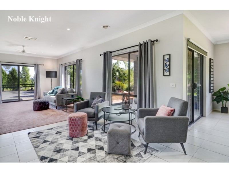 35 High Vista Court, Mansfield VIC 3722