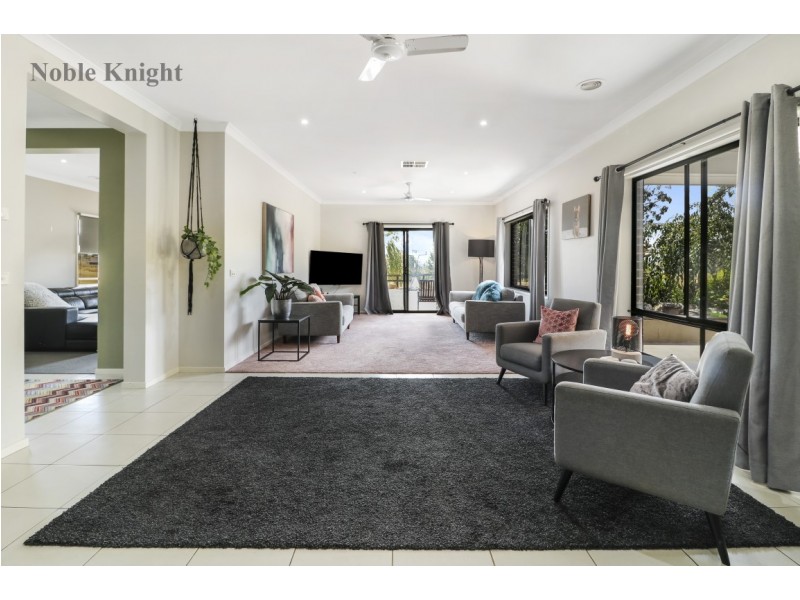 35 High Vista Court, Mansfield VIC 3722