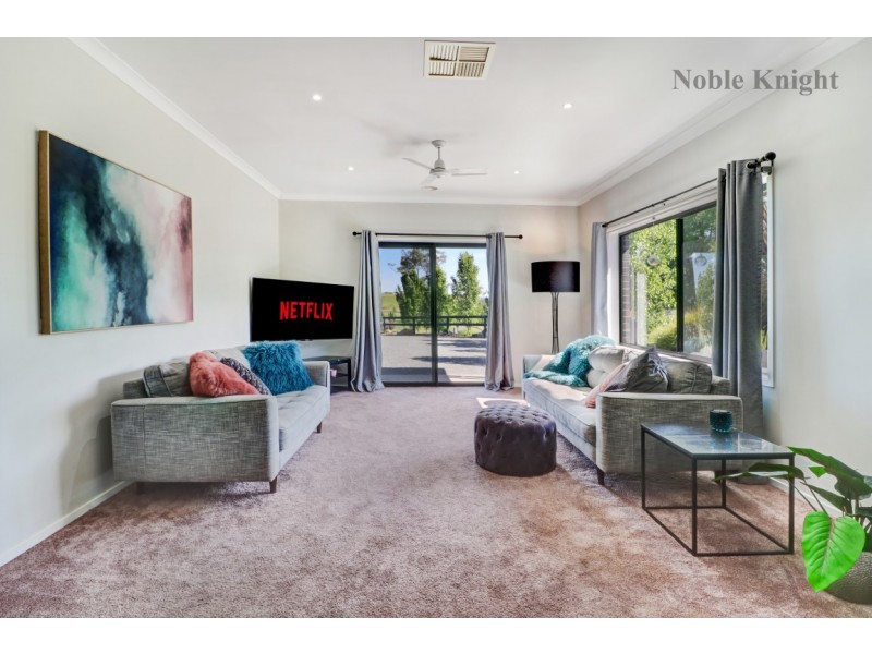 35 High Vista Court, Mansfield VIC 3722