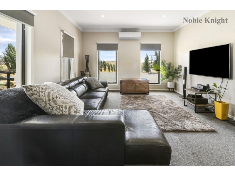 35 High Vista Court, Mansfield VIC 3722