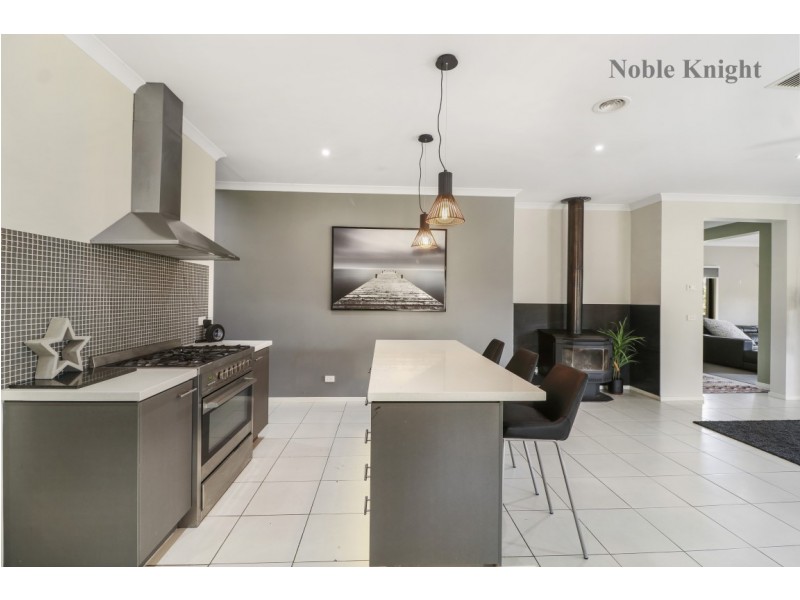 35 High Vista Court, Mansfield VIC 3722