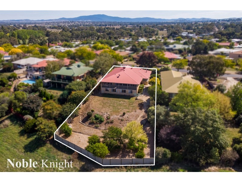 28 Somerset Crescent, Mansfield VIC 3722