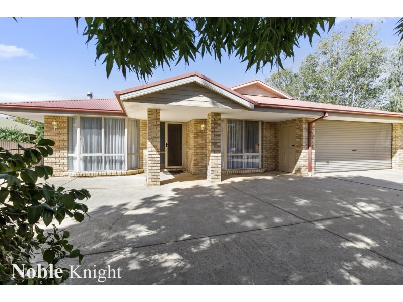 28 Somerset Crescent, Mansfield VIC 3722