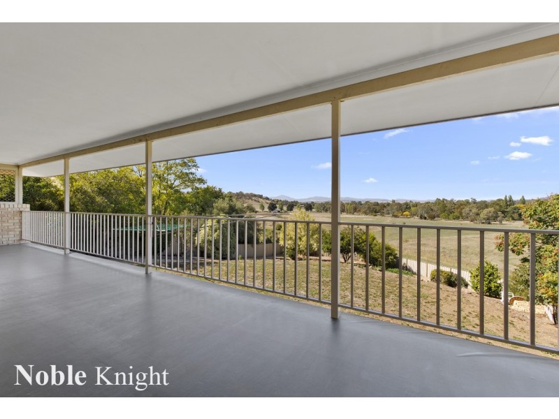 28 Somerset Crescent, Mansfield VIC 3722