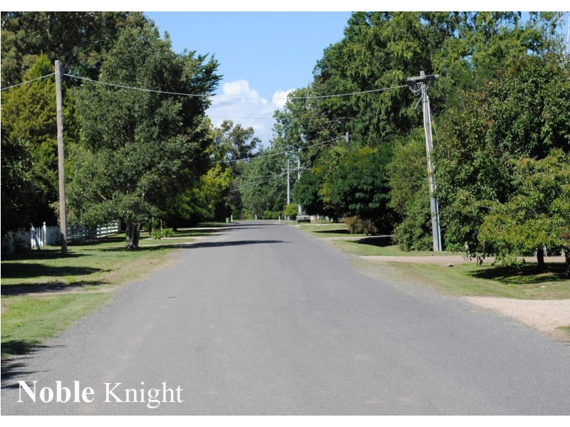 8A Logan Street, Mansfield VIC 3722