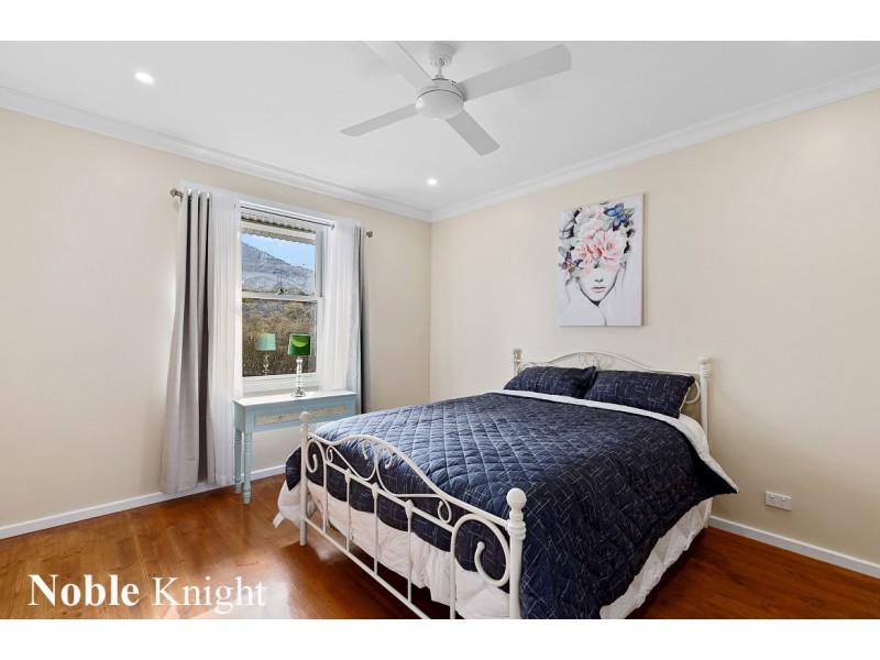 22 Valley Fair Rise, Macs Cove VIC 3723