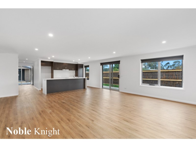 1/3 Highton Lane, Mansfield VIC 3722