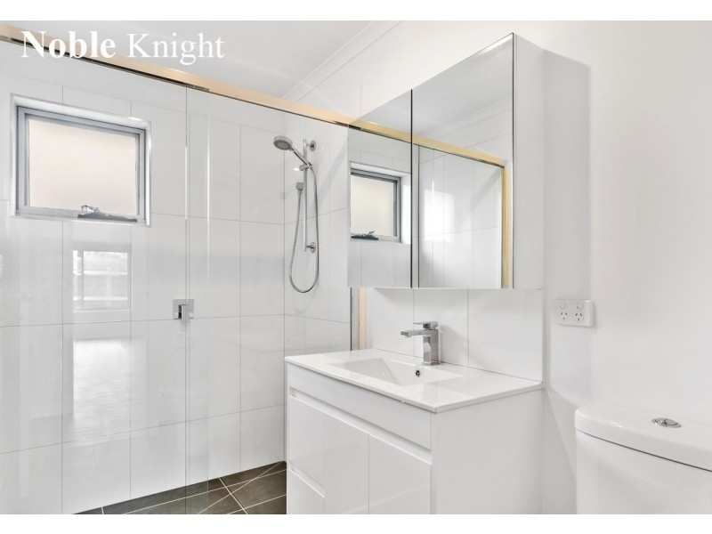 1/3 Highton Lane, Mansfield VIC 3722