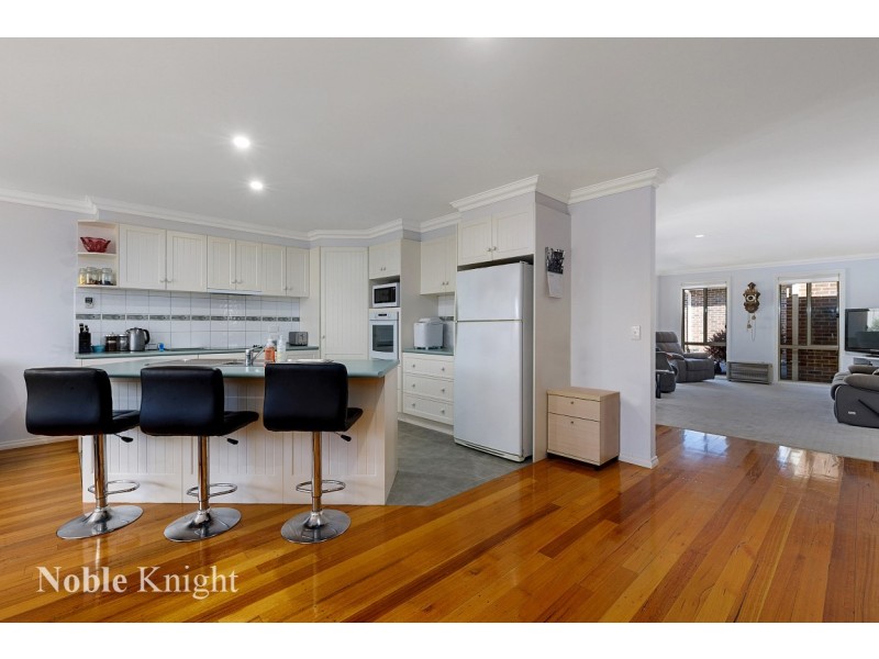 2/50 Somerset Crescent, Mansfield VIC 3722