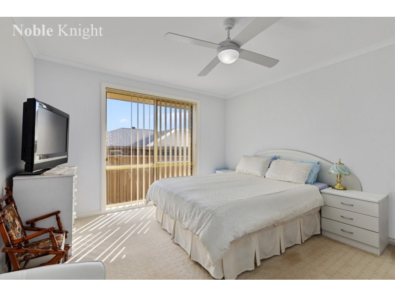 2/50 Somerset Crescent, Mansfield VIC 3722