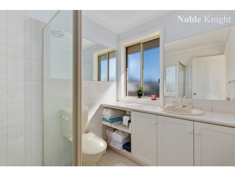 2/50 Somerset Crescent, Mansfield VIC 3722