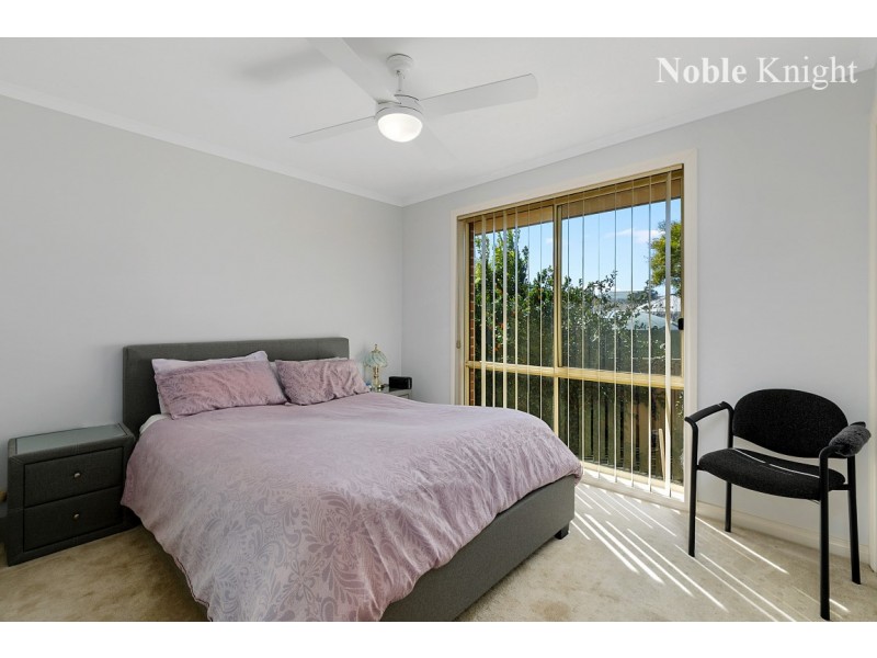 2/50 Somerset Crescent, Mansfield VIC 3722