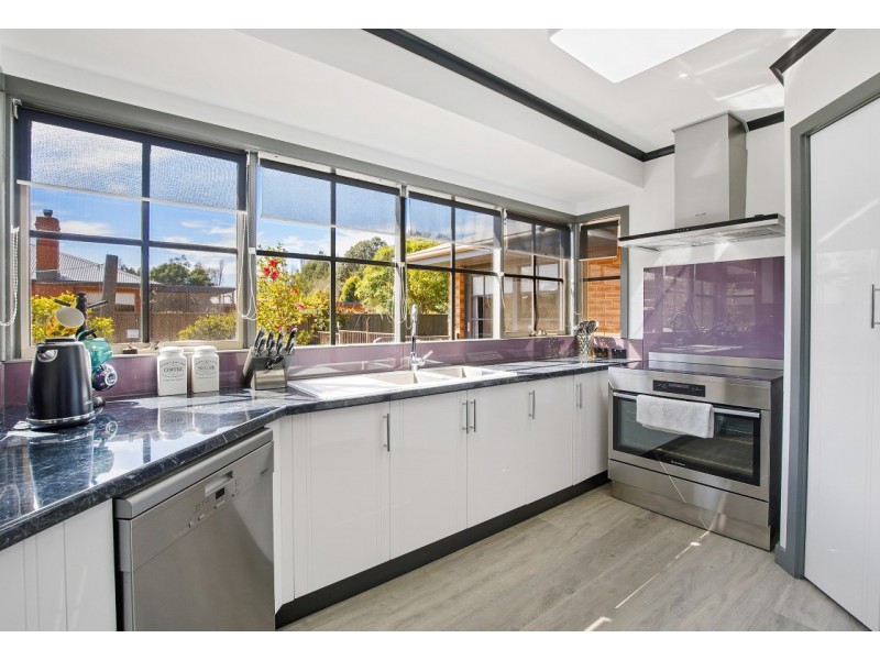 12 Links Road, Mansfield VIC 3722