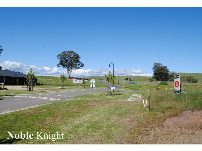 49/22 Maple Tree Boulevard, Mansfield VIC 3722