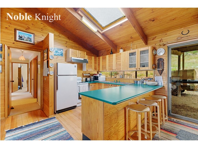 225 Campagnolos Road, Mansfield VIC 3722