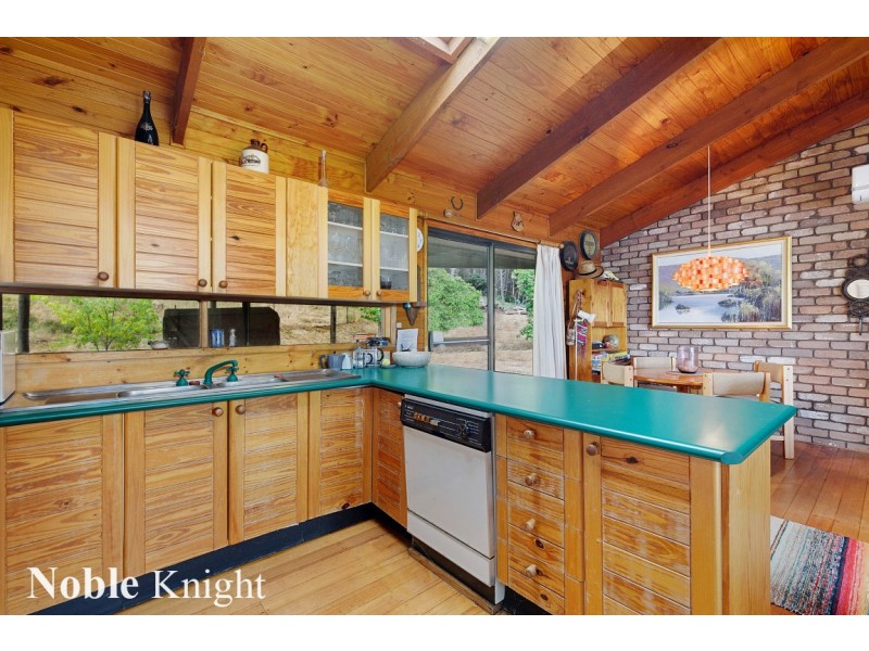 225 Campagnolos Road, Mansfield VIC 3722