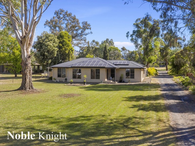 3 Amor Drive, Mansfield VIC 3722