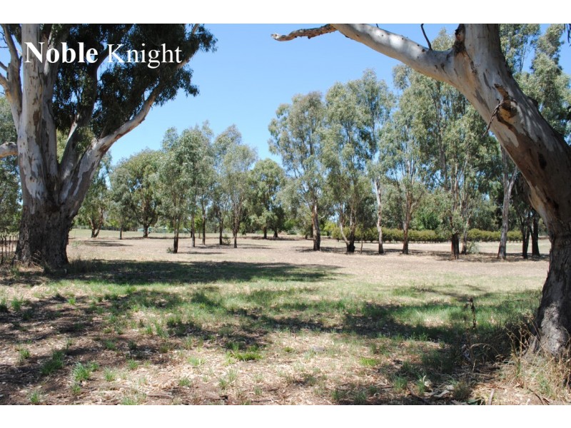 2/110 Highett Street, Mansfield VIC 3722