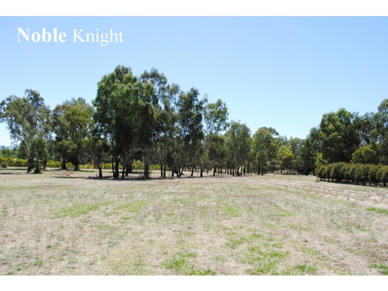 2/110 Highett Street, Mansfield VIC 3722