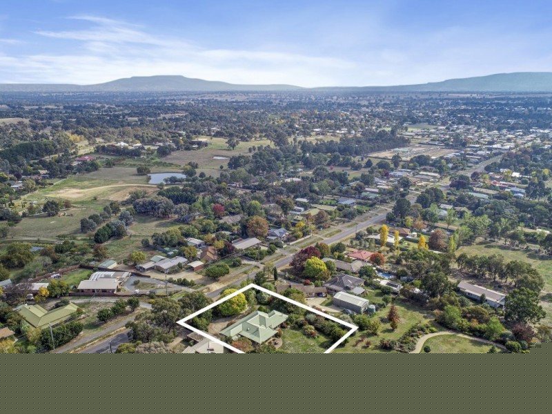 120 Highton Lane, Mansfield VIC 3722