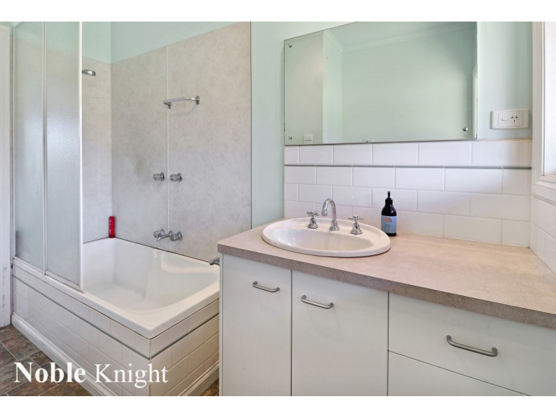19 Star of the Glen Road, Bonnie Doon VIC 3720