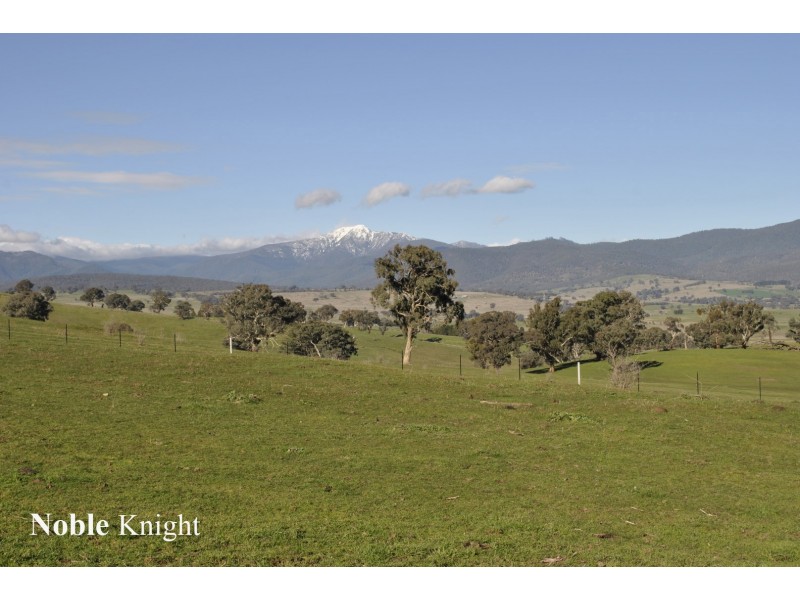 155 Coombs Lane, Merrijig VIC 3723