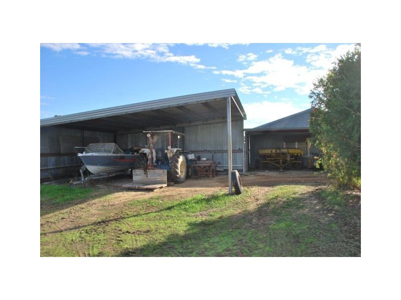 235 Sampson Road, Numurkah VIC 3636