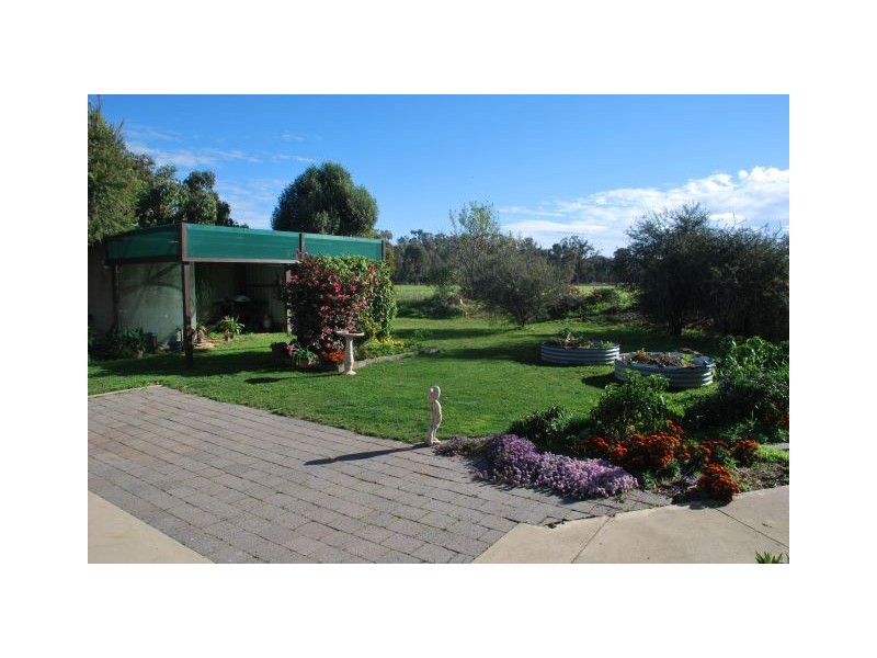 235 Sampson Road, Numurkah VIC 3636