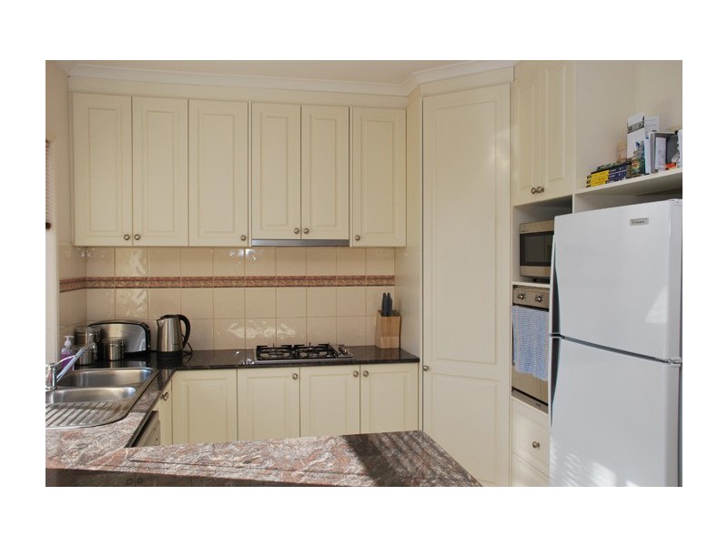 6/4 Ross Allan Drive, Shepparton VIC 3630